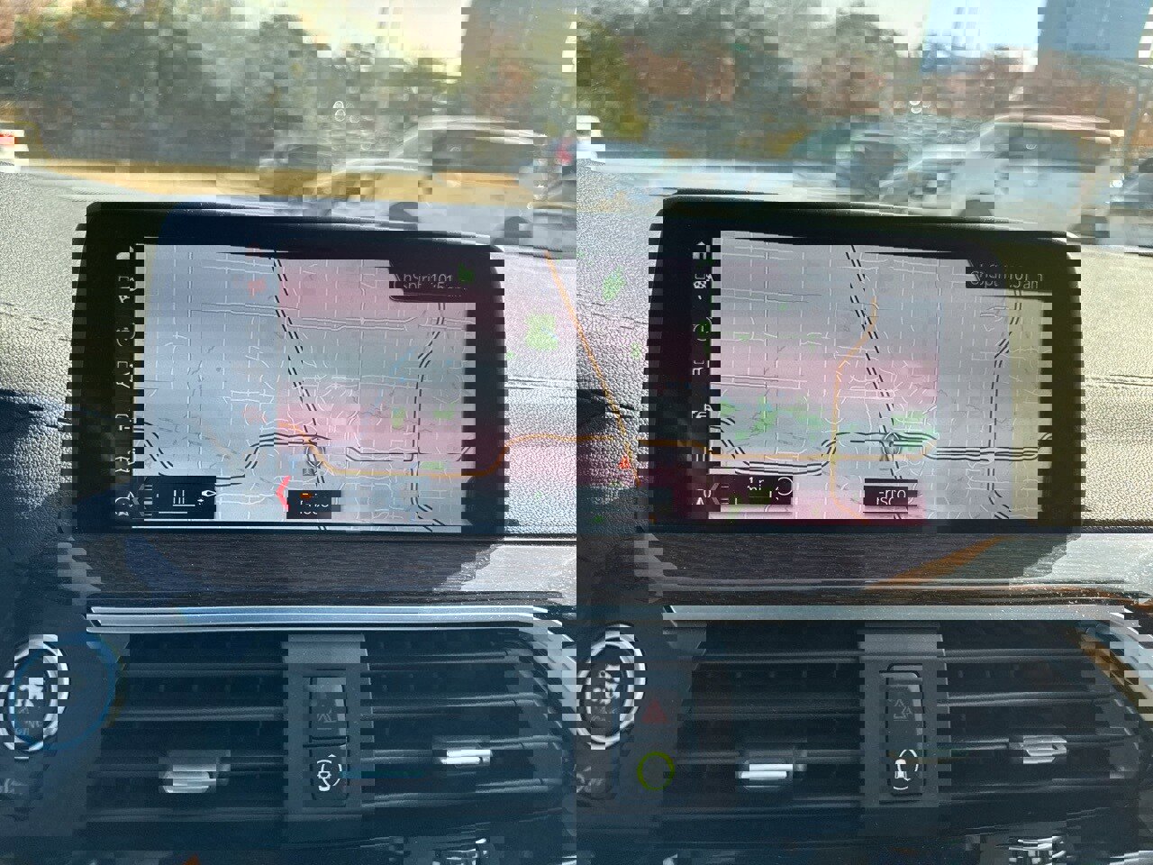 Used 2019 BMW X3 sDrive30i w/ Premium Package image 9