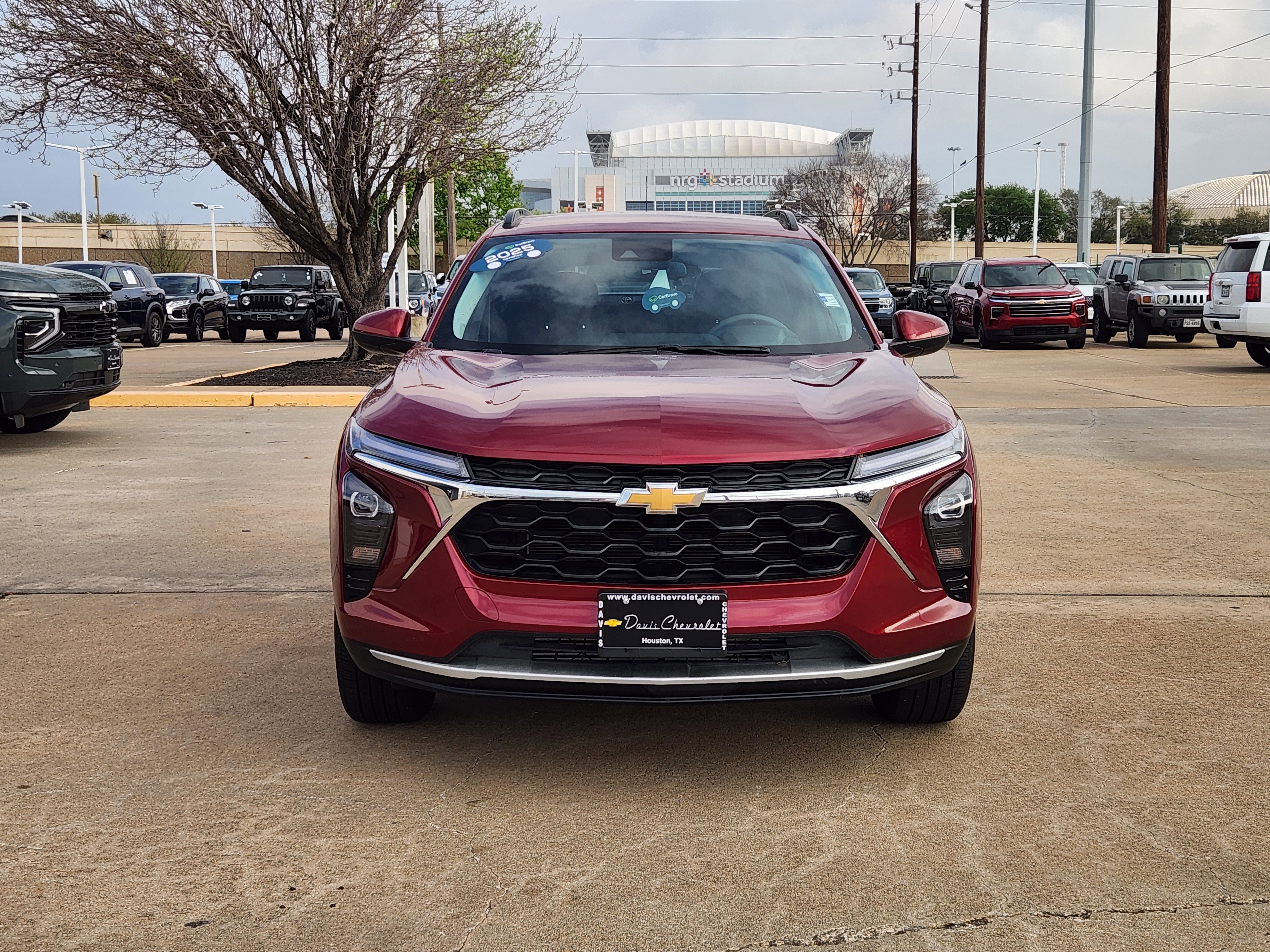 Certified 2025 Chevrolet Trax LT image 3
