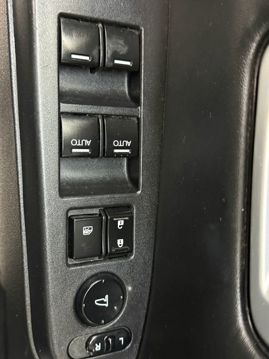 Used 2010 Honda Pilot Touring image 27