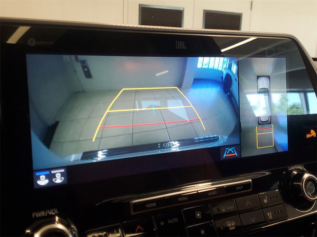 Certified 2021 Toyota Highlander Platinum image 28