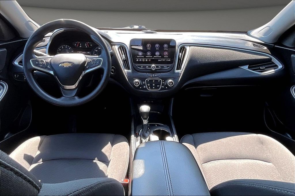 Used 2025 Chevrolet Malibu LT FWD image 10