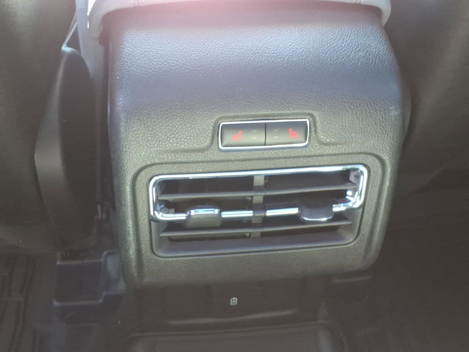 Used 2022 Lincoln Corsair AWD w/ Premium Package image 12