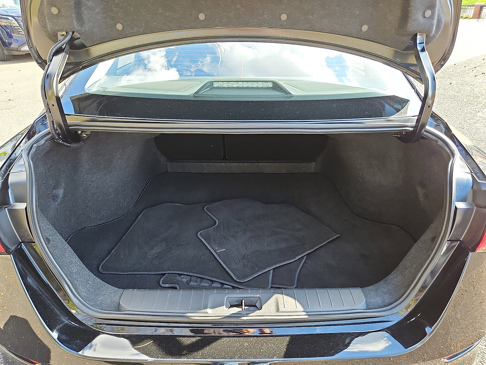 Certified 2025 Nissan Sentra S image 28