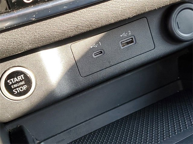 Used 2021 Nissan Rogue SV w/ Premium Package image 17