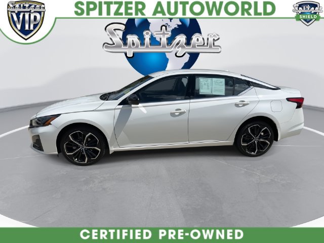 Used 2023 Nissan Altima 2.5 SR AWD/4WD image 6