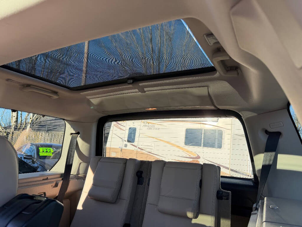 Used 2015 Land Rover LR4 HSE AWD/4WD image 21