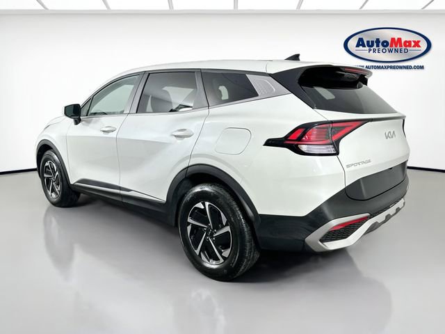 Used 2023 Kia Sportage LX image 5