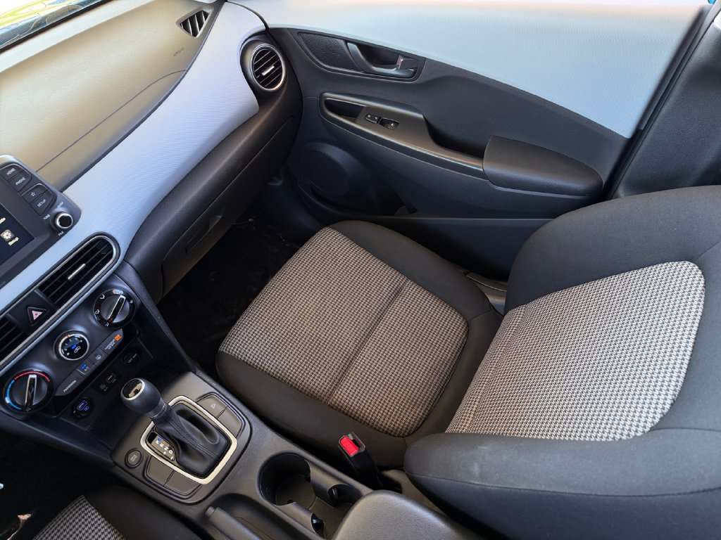 Used 2021 Hyundai Kona SE FWD image 17