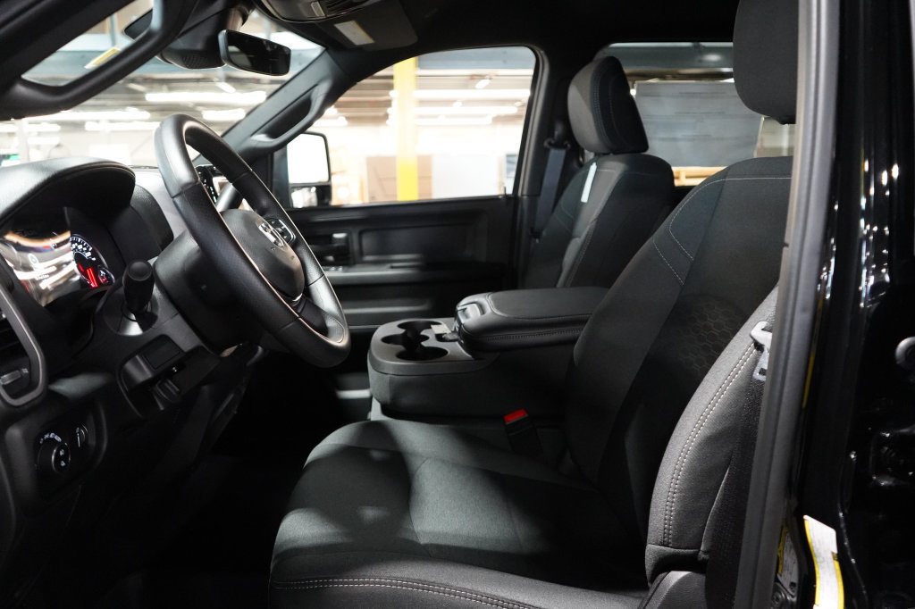 New 2026 RAM 3500 Tradesman AWD/4WD image 12
