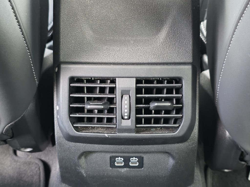 Used 2025 BMW 228i xDrive AWD/4WD image 15