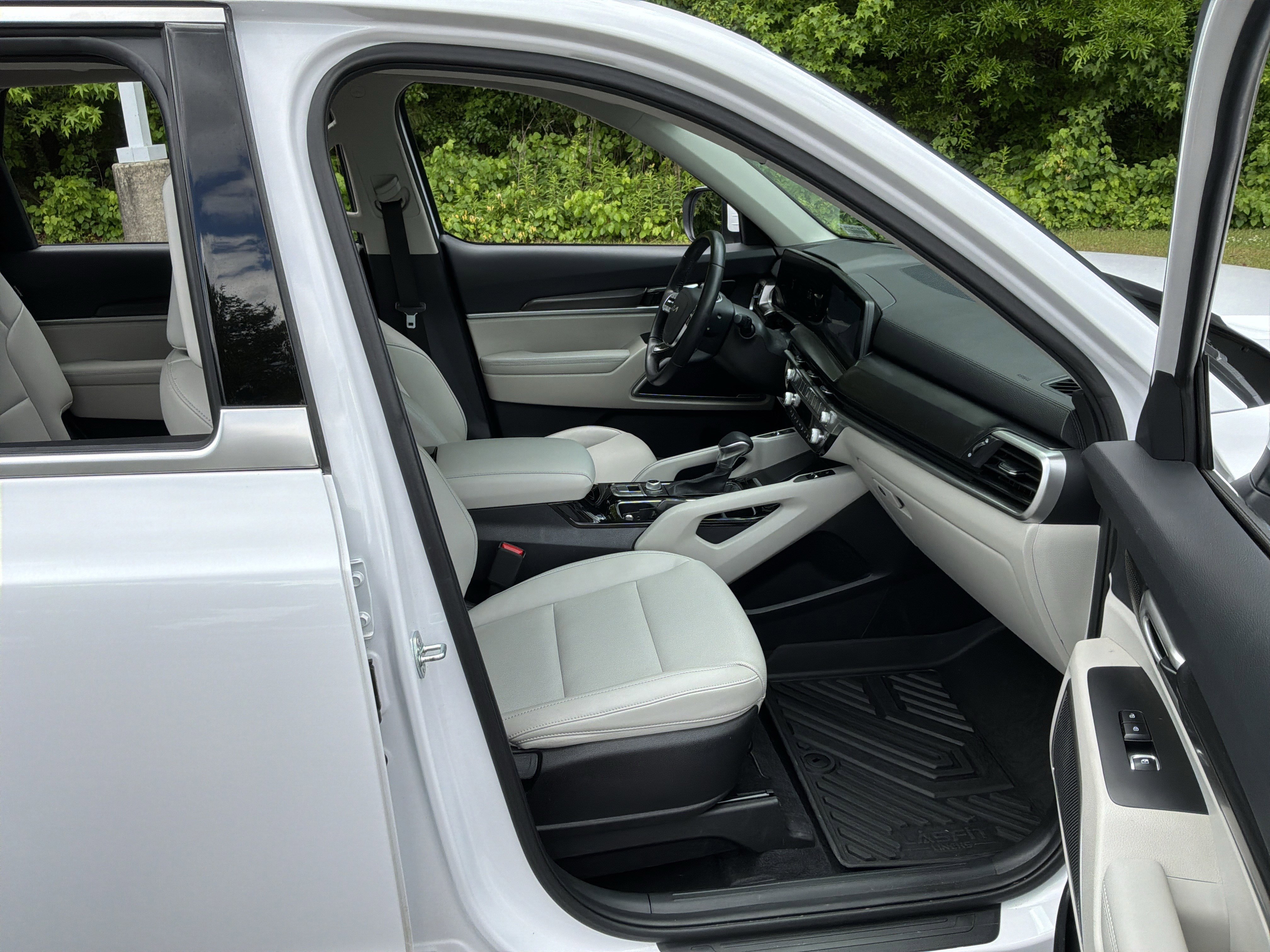 Used 2023 Kia Telluride S w/ S Sunroof Package AWD/4WD image 34