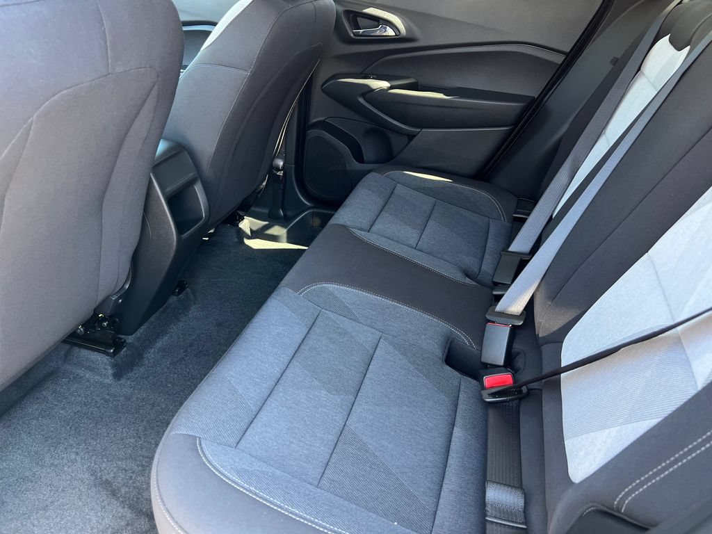 Used 2024 Chevrolet Trax LS w/ LS Convenience Package FWD image 14