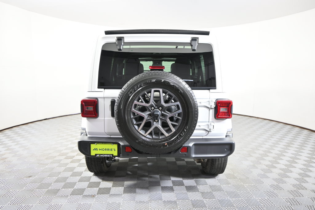 Used 2024 Jeep Wrangler Unlimited Sahara w/ Safety Group AWD/4WD image 5