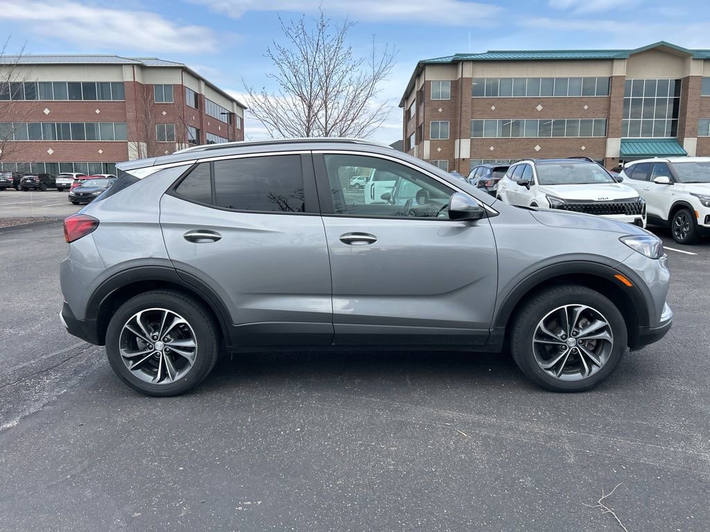 Used 2023 Buick Encore GX Select w/ Safety Package II image 8