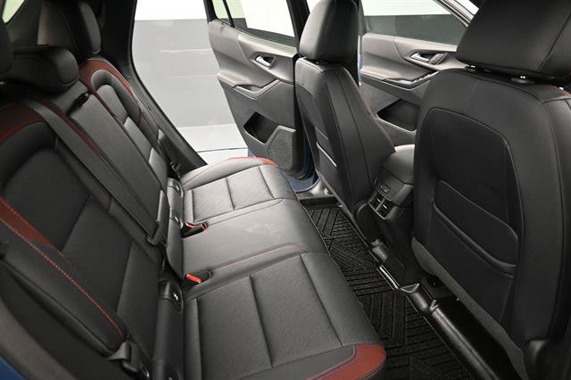 Used 2025 Chevrolet Equinox RS w/ Convenience Package III FWD image 19