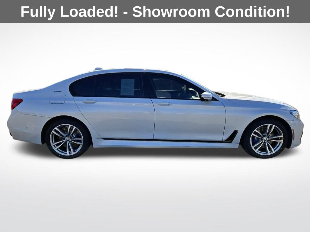 Used 2018 BMW 740e xDrive w/ M Sport Package image 10