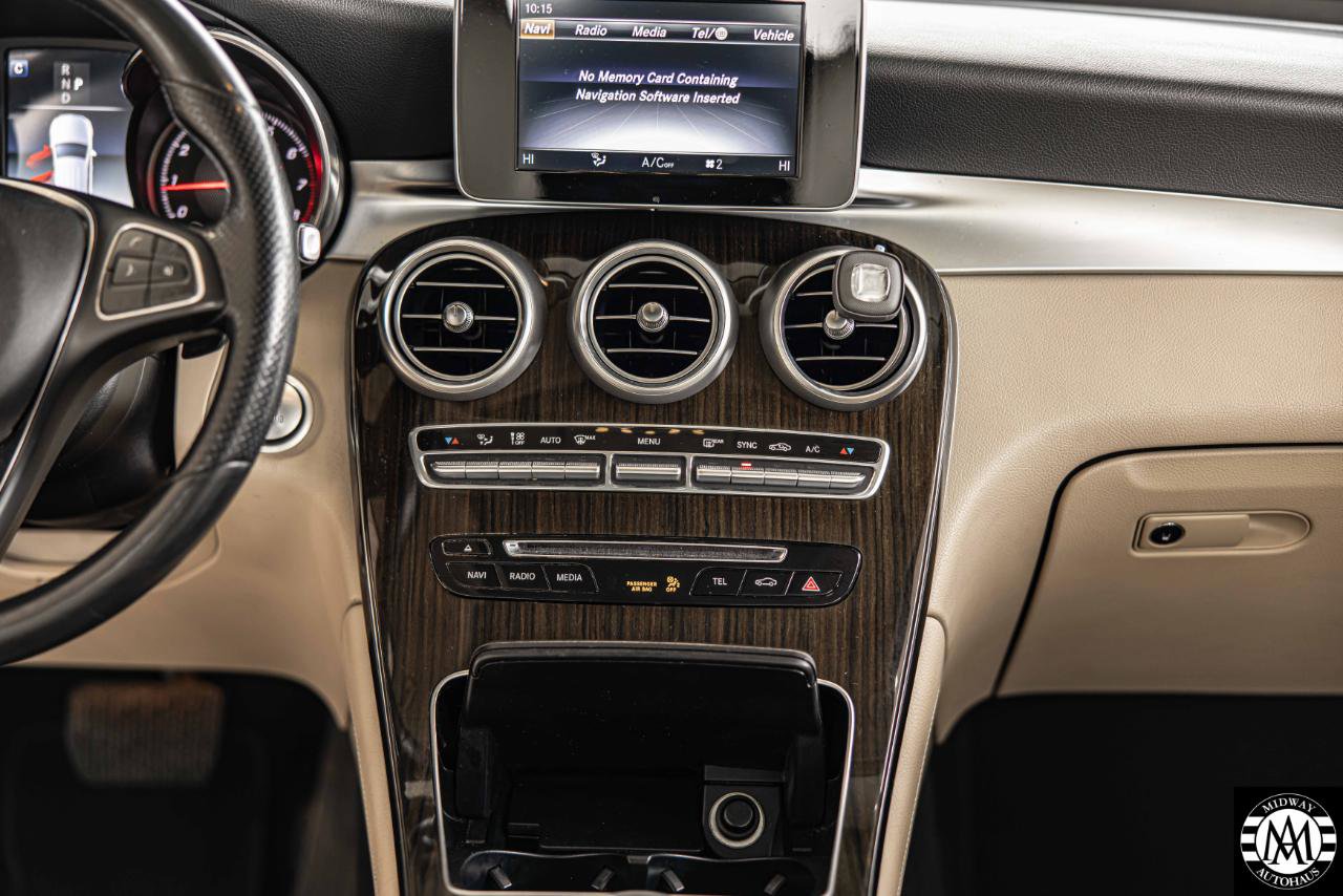 Used 2018 Mercedes-Benz GLC 300 4MATIC w/ Premium Package image 20