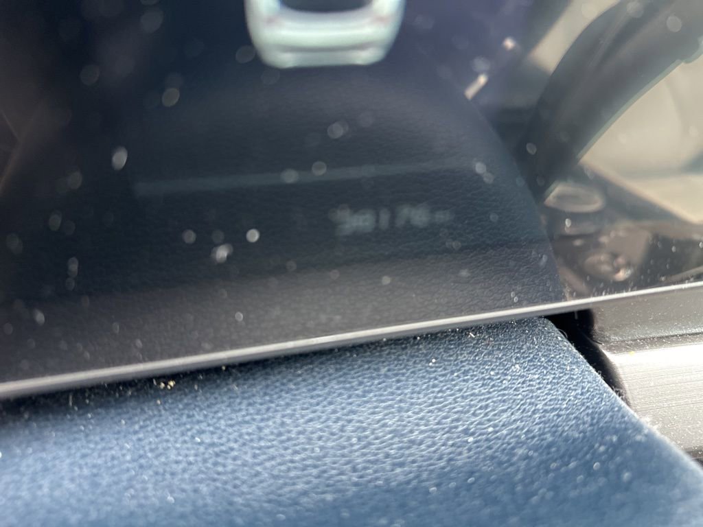 Used 2023 Kia Sportage EX image 2