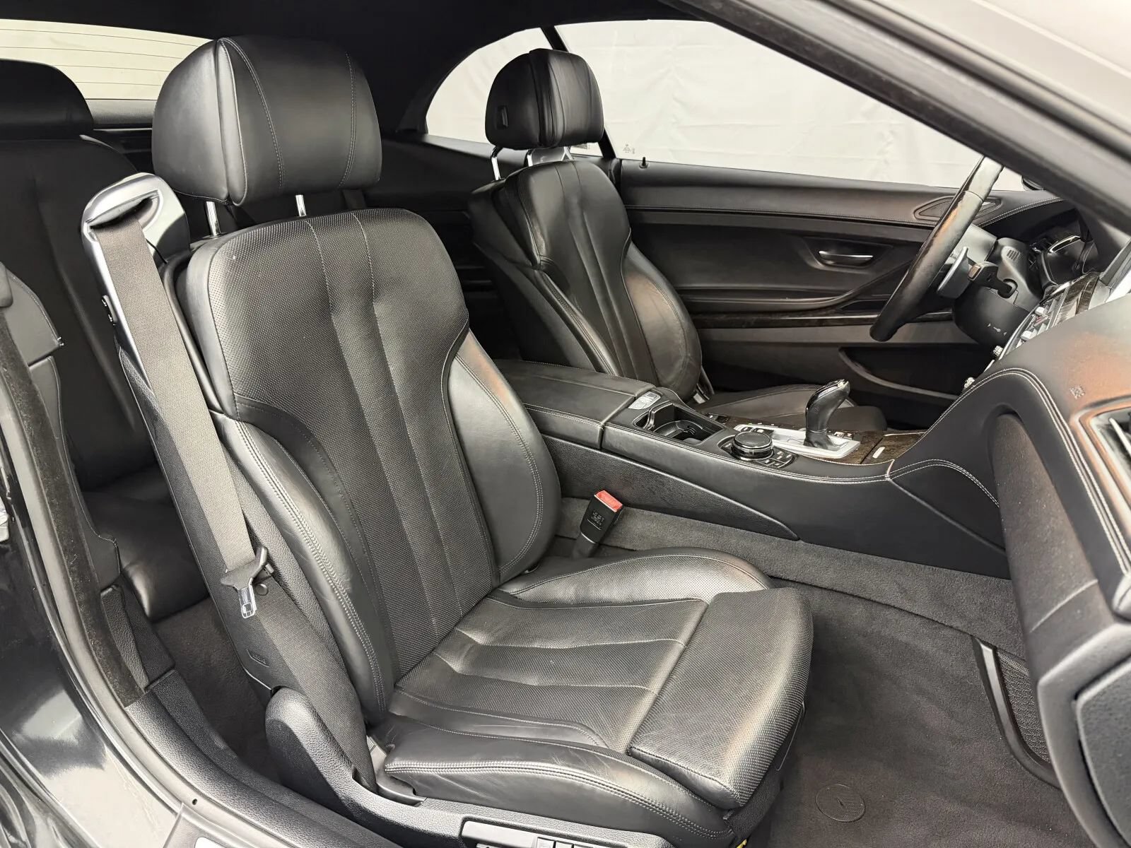 Used 2015 BMW 650i Convertible RWD image 32