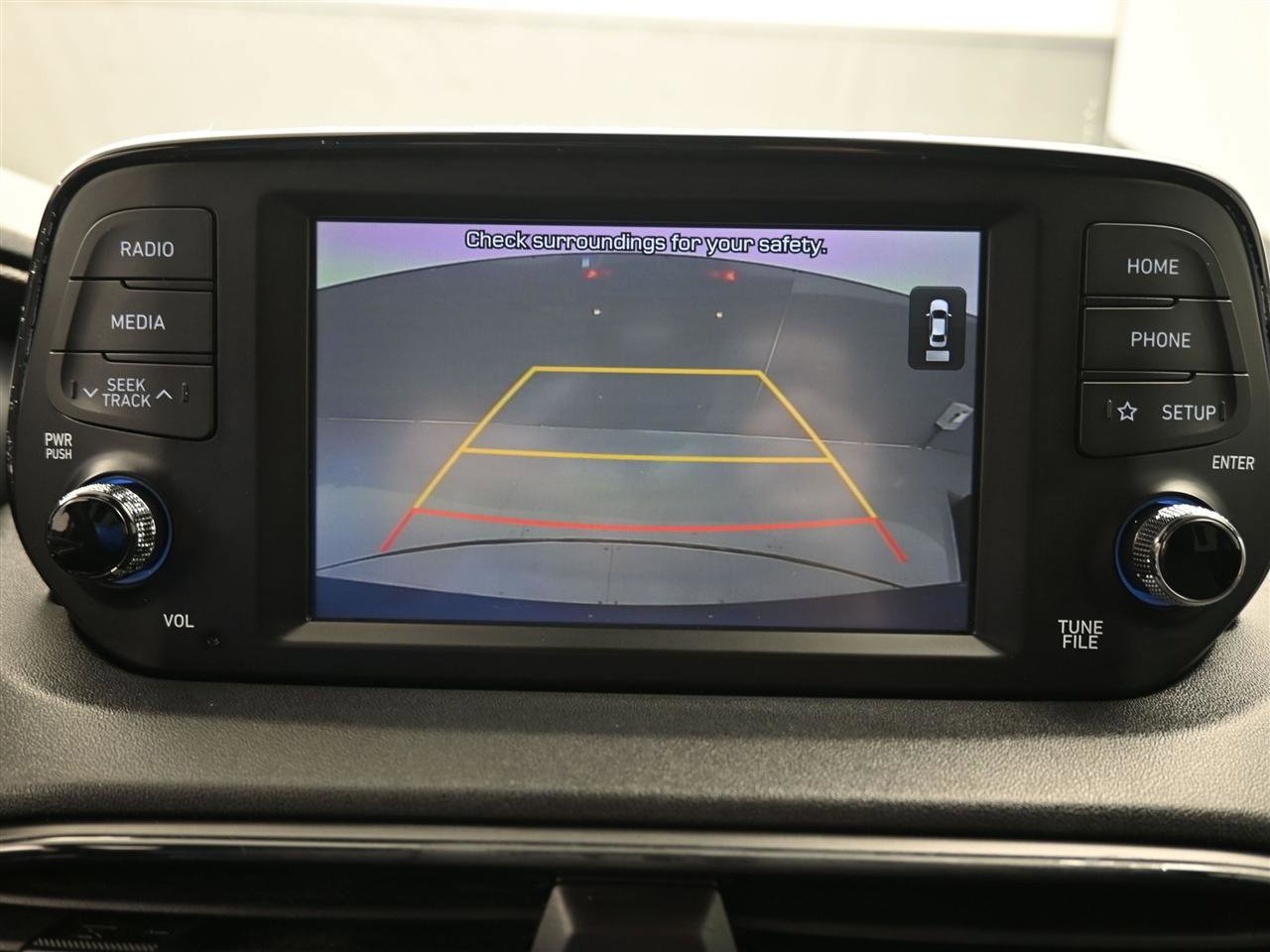 Used 2019 Hyundai Santa Fe SE image 16