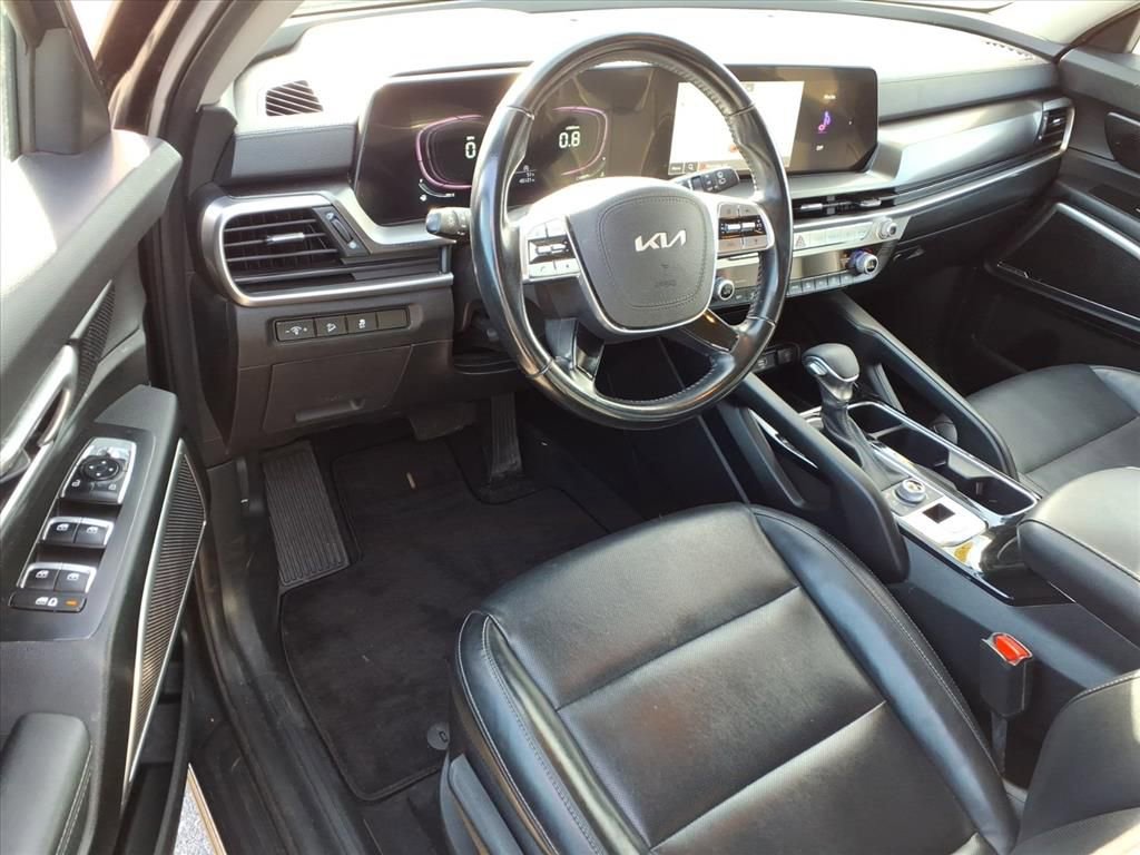 Used 2023 Kia Telluride LX image 16