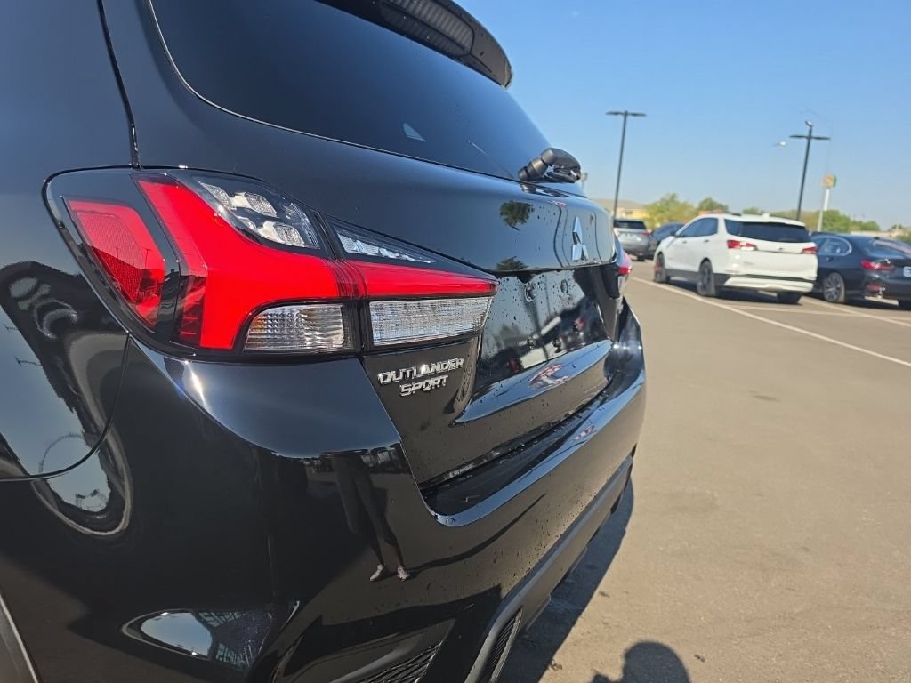 Used 2026 Mitsubishi Outlander Sport LE AWD/4WD image 7