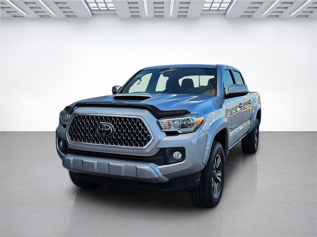 Used 2018 Toyota Tacoma TRD Sport image 9