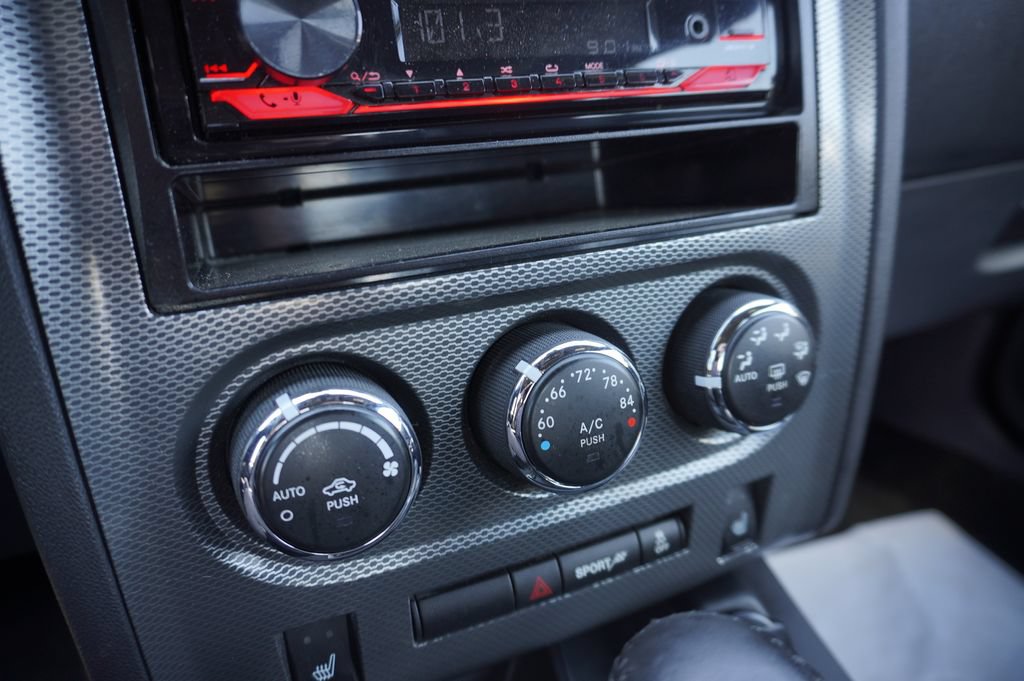 Used 2014 Dodge Challenger R/T Plus RWD image 17