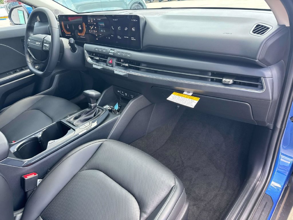 New 2026 Kia K4 EX FWD image 14