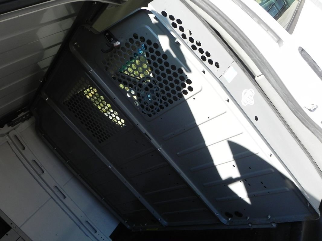 Used 2015 Chevrolet Express 3500 Extended image 16