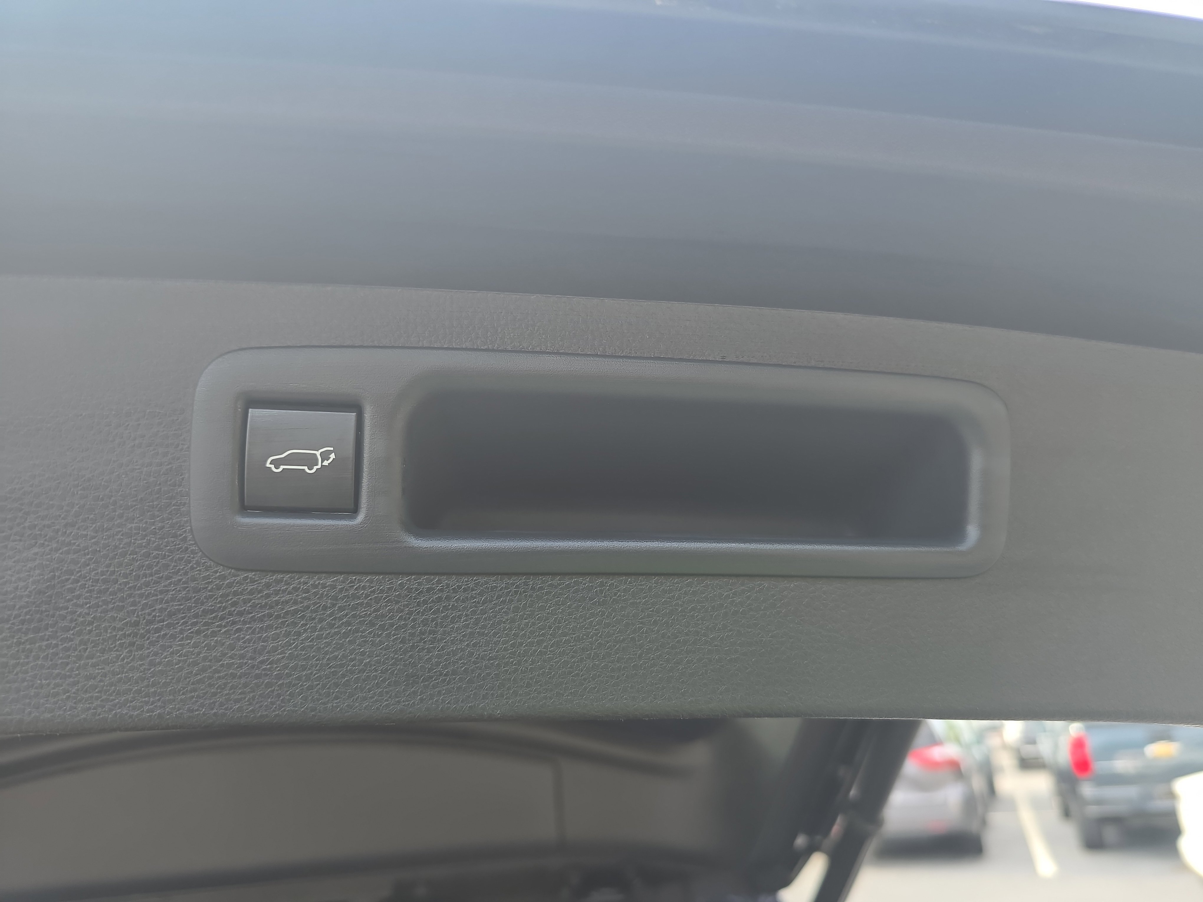 Used 2023 Toyota Highlander XLE image 14