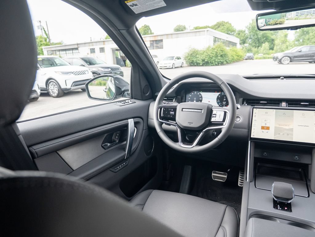 New 2026 Land Rover Discovery Sport Landmark AWD/4WD image 18