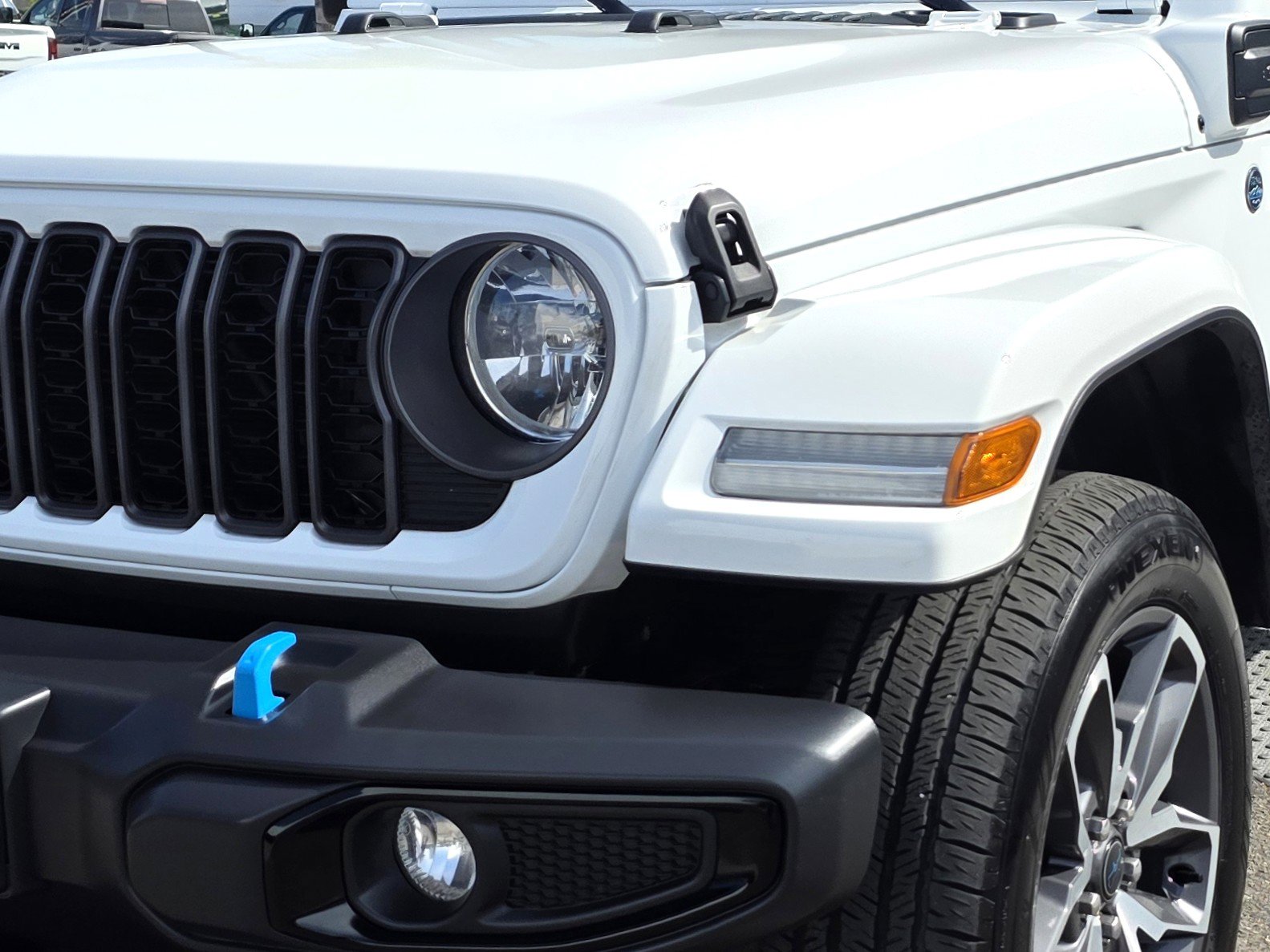 Certified 2024 Jeep Wrangler Sport S image 9