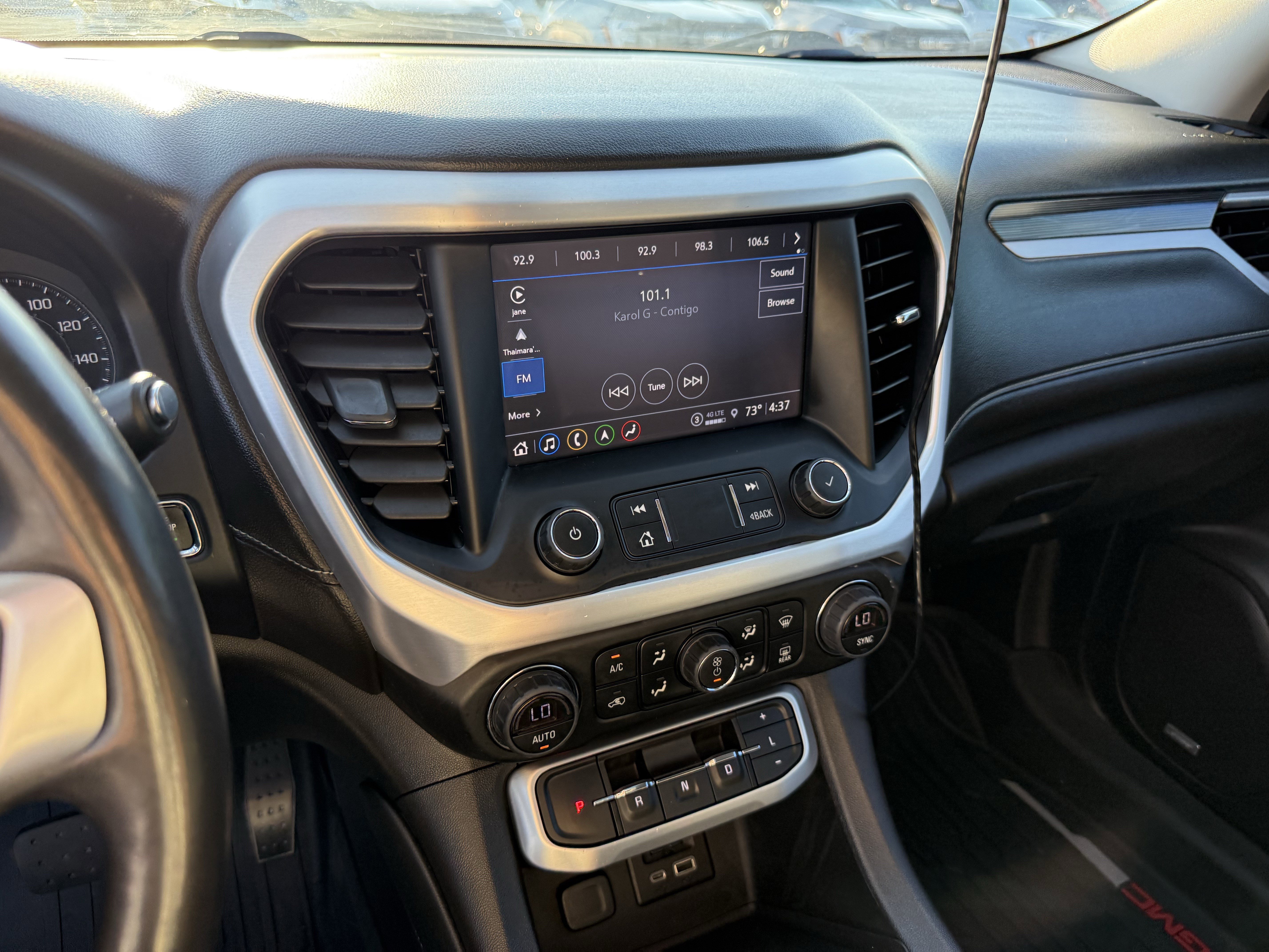 Used 2022 GMC Acadia SLT w/ Elevation Edition image 19