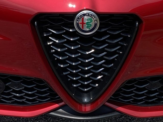 New 2025 Alfa Romeo Giulia AWD w/ Driving Assist Package image 11