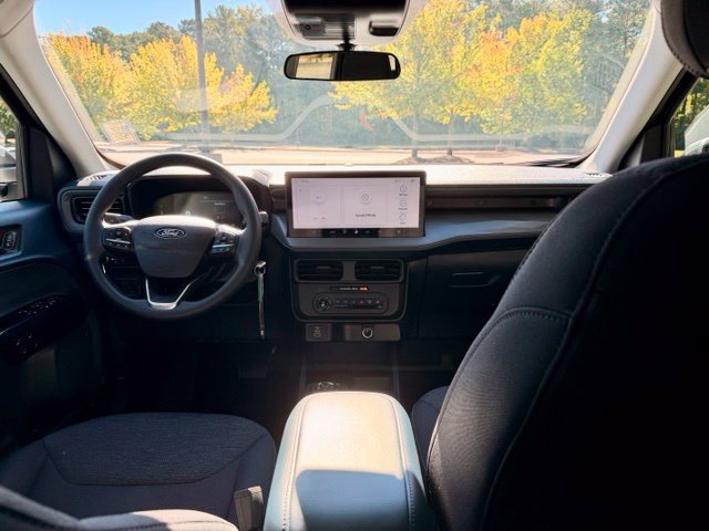 Used 2025 Ford Maverick XL w/ 4K Tow Package AWD/4WD image 24