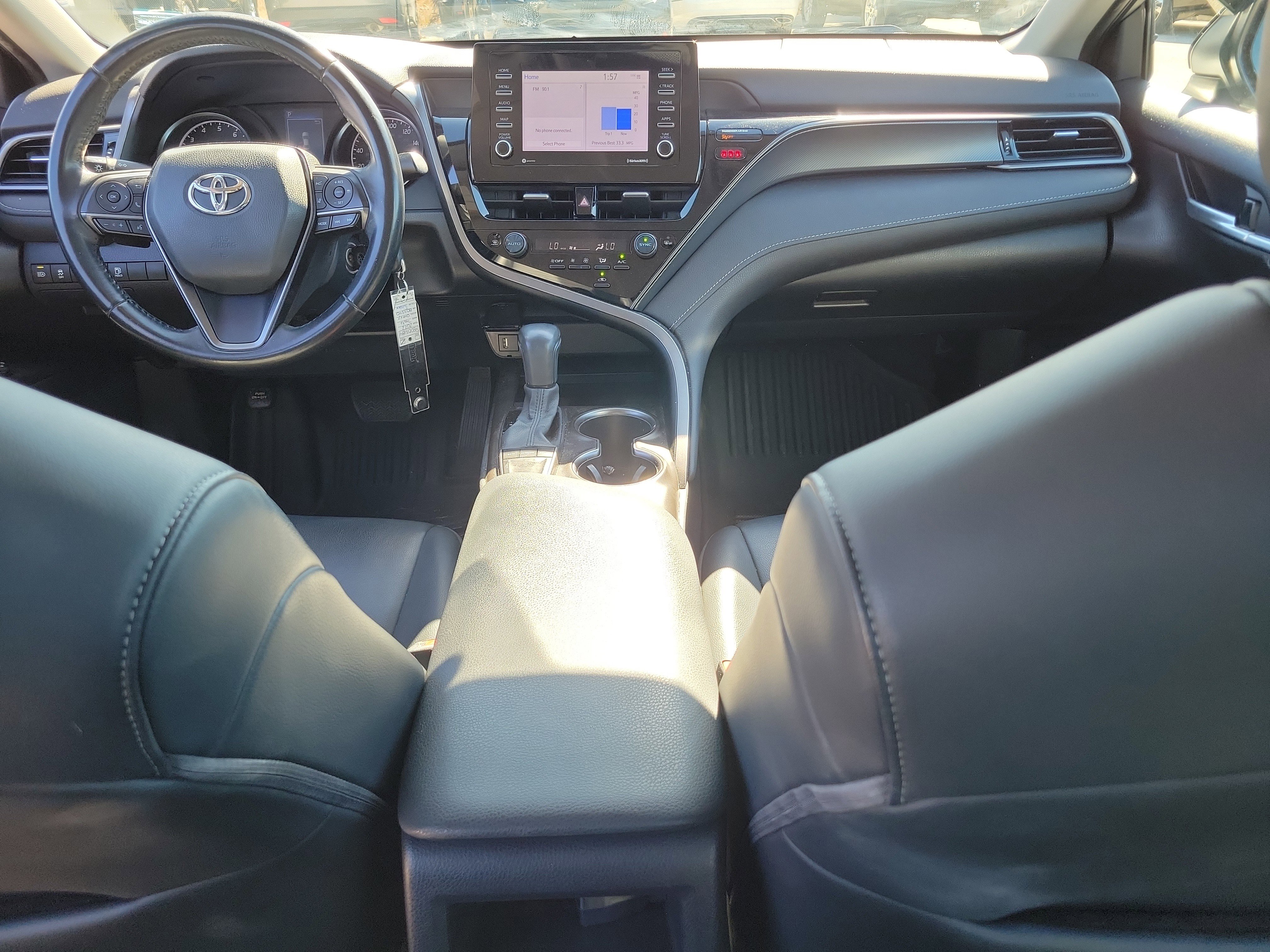 Used 2023 Toyota Camry SE image 16
