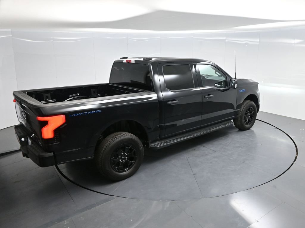 Used 2025 Ford F150 Lightning XLT image 44
