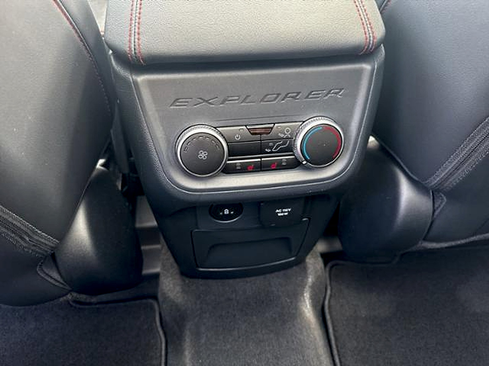 Used 2025 Ford Explorer ST w/ Sun And Sound Package AWD/4WD image 13