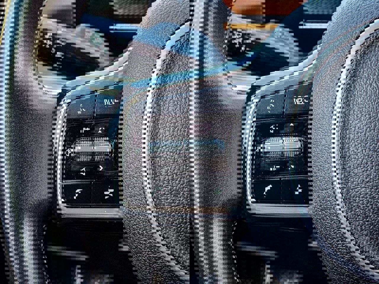 Used 2022 INFINITI QX50 Sensory w/ Cargo Package image 21