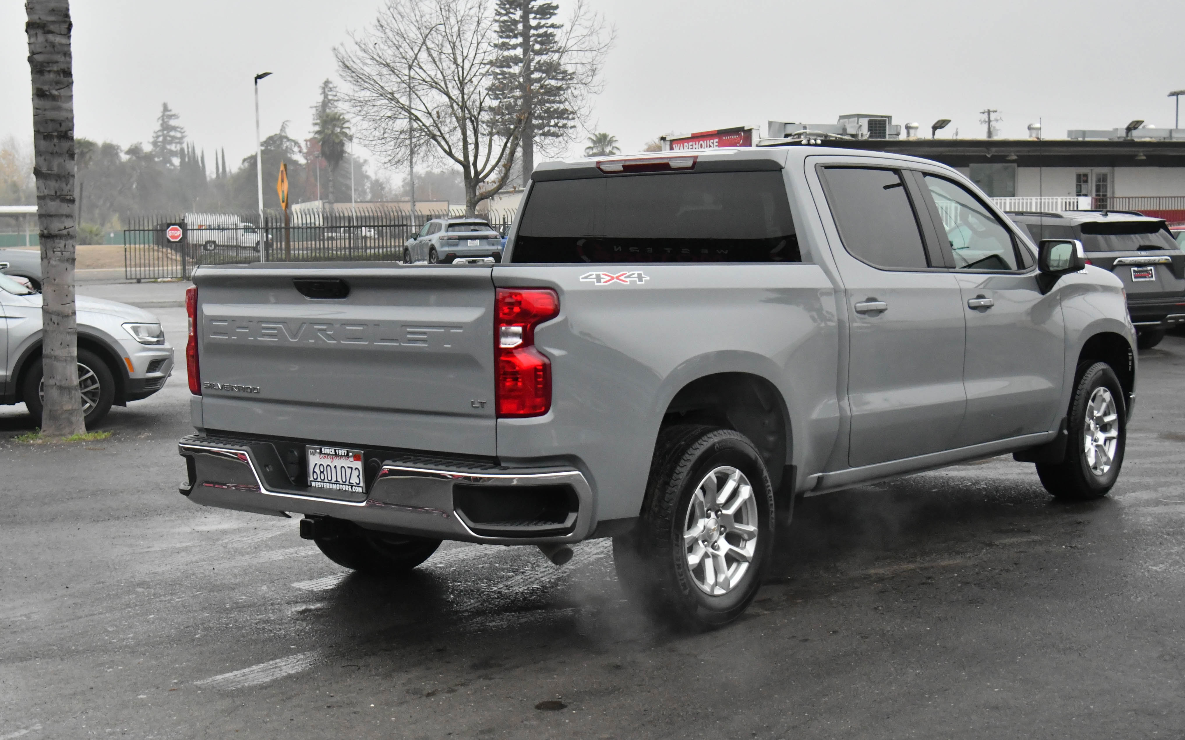 Used 2024 Chevrolet Silverado 1500 LT image 8