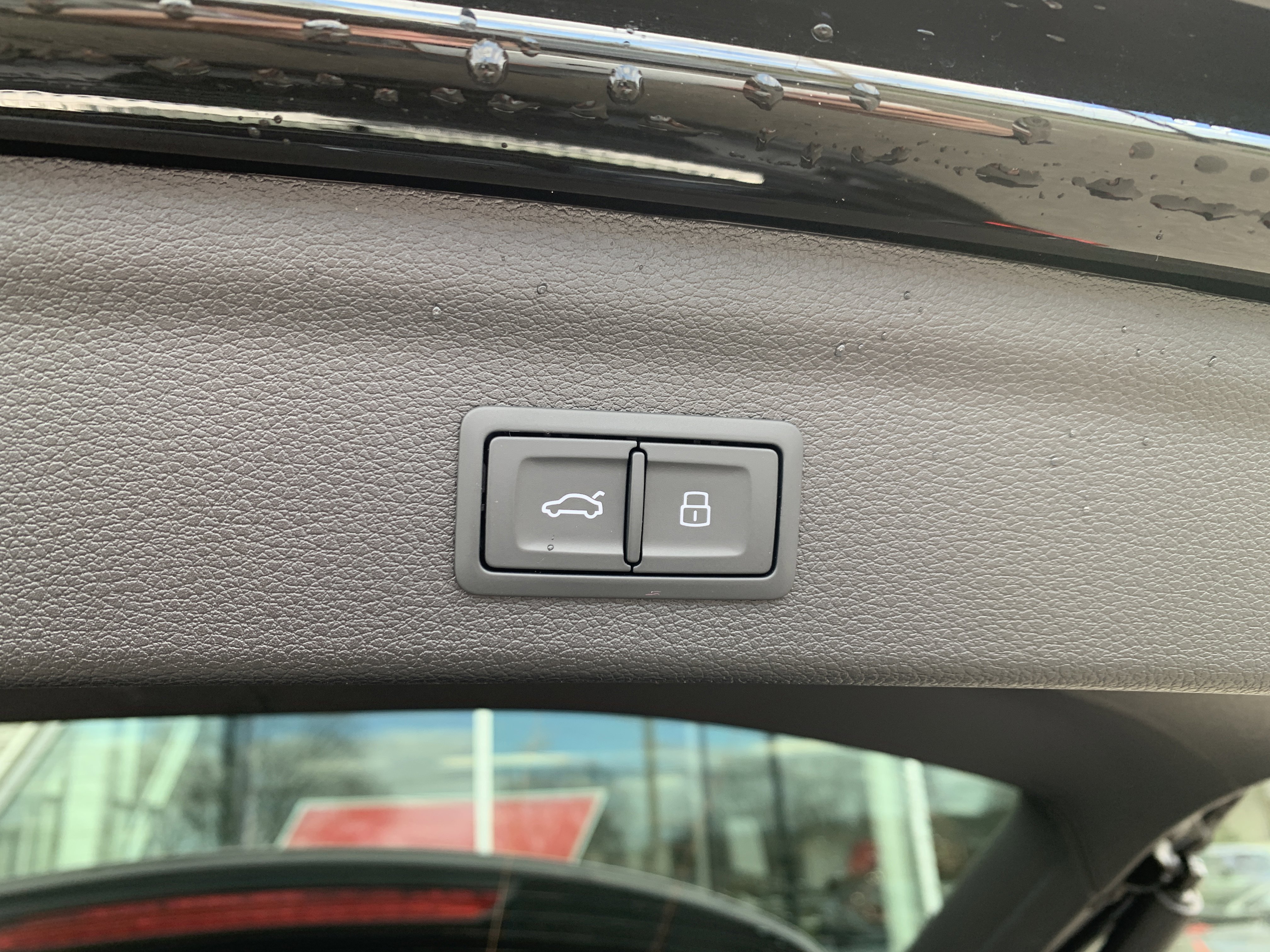 Used 2025 Audi Q3 2.0T Premium w/ Convenience Package image 23