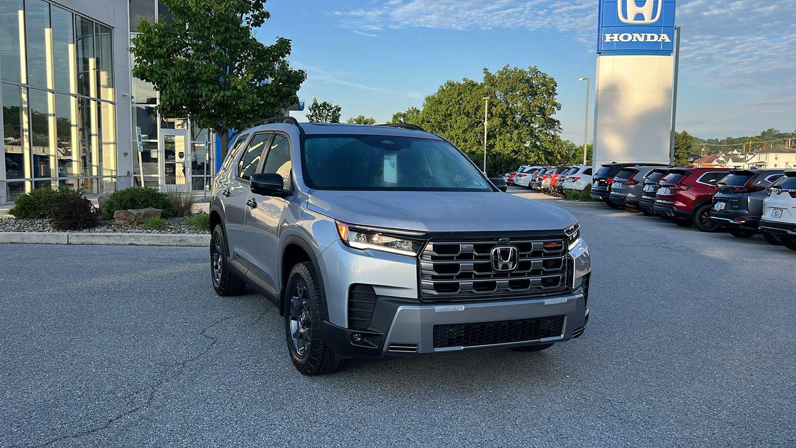 New 2026 Honda Pilot TrailSport video 1
