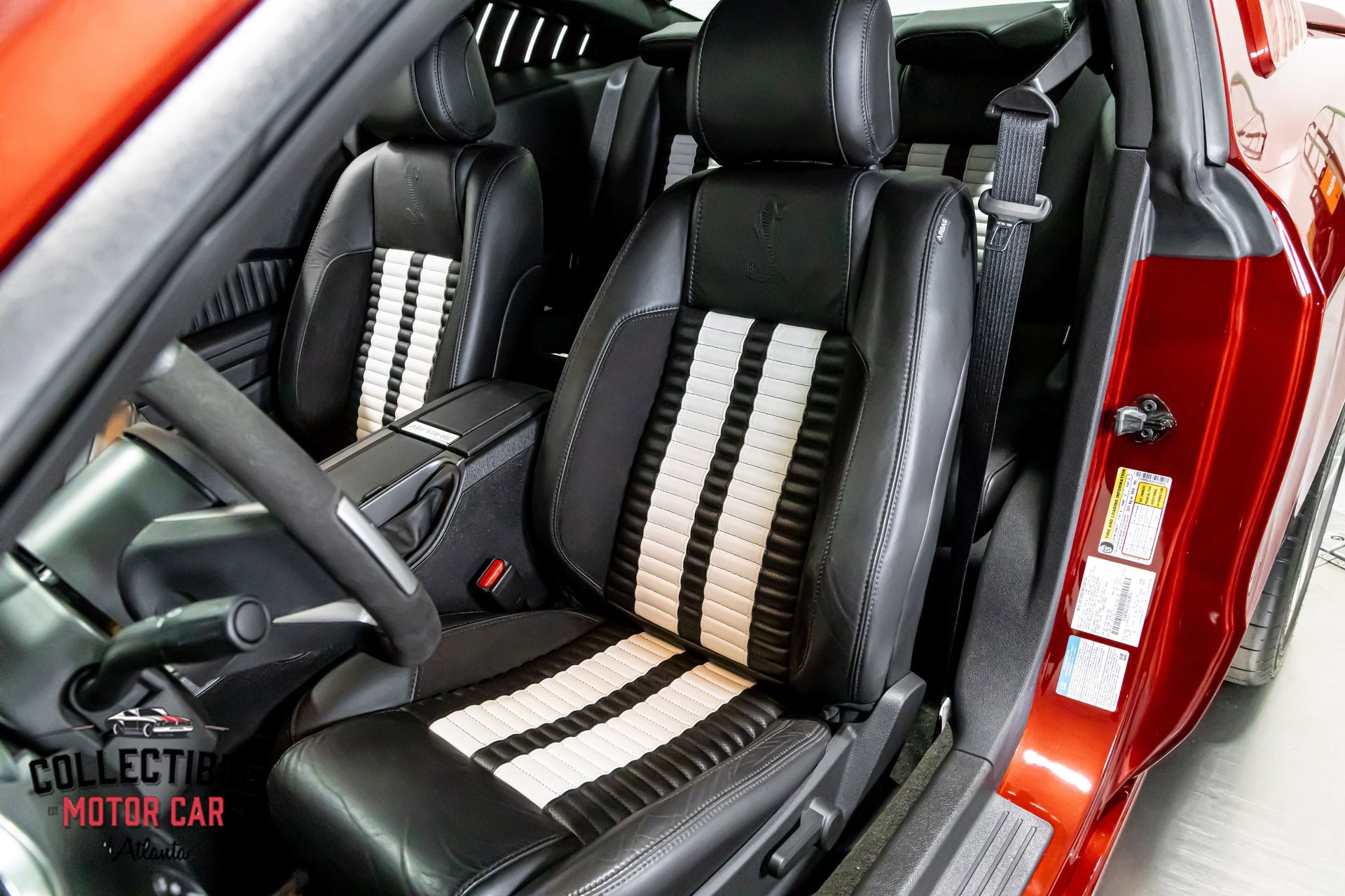 Used 2014 Ford Mustang Shelby GT500 RWD image 5