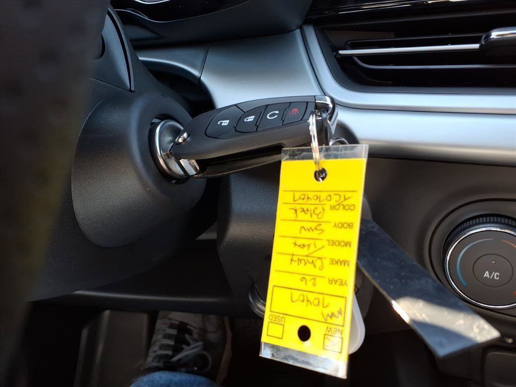 New 2026 Chevrolet Trax RS image 25