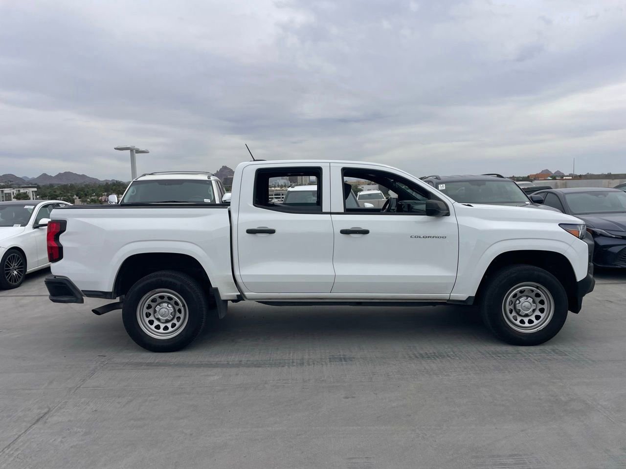 Used 2024 Chevrolet Colorado W/T RWD image 3