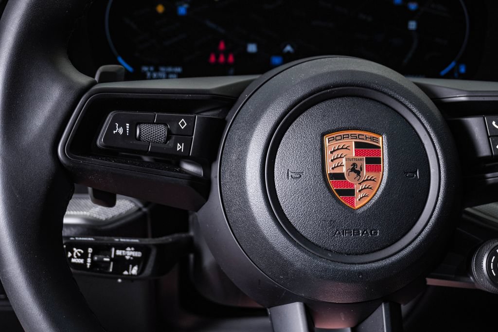 Certified 2026 Porsche Cayenne Coupe AWD/4WD image 20