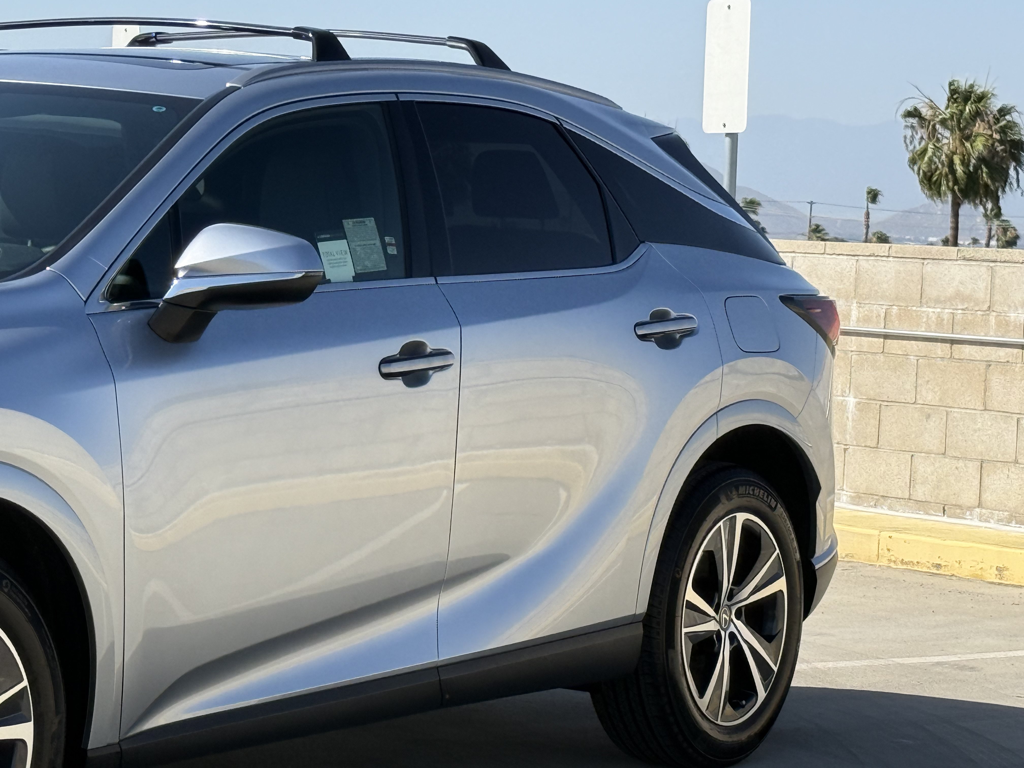 Certified 2025 Lexus RX 350 FWD w/ Technology Package image 8