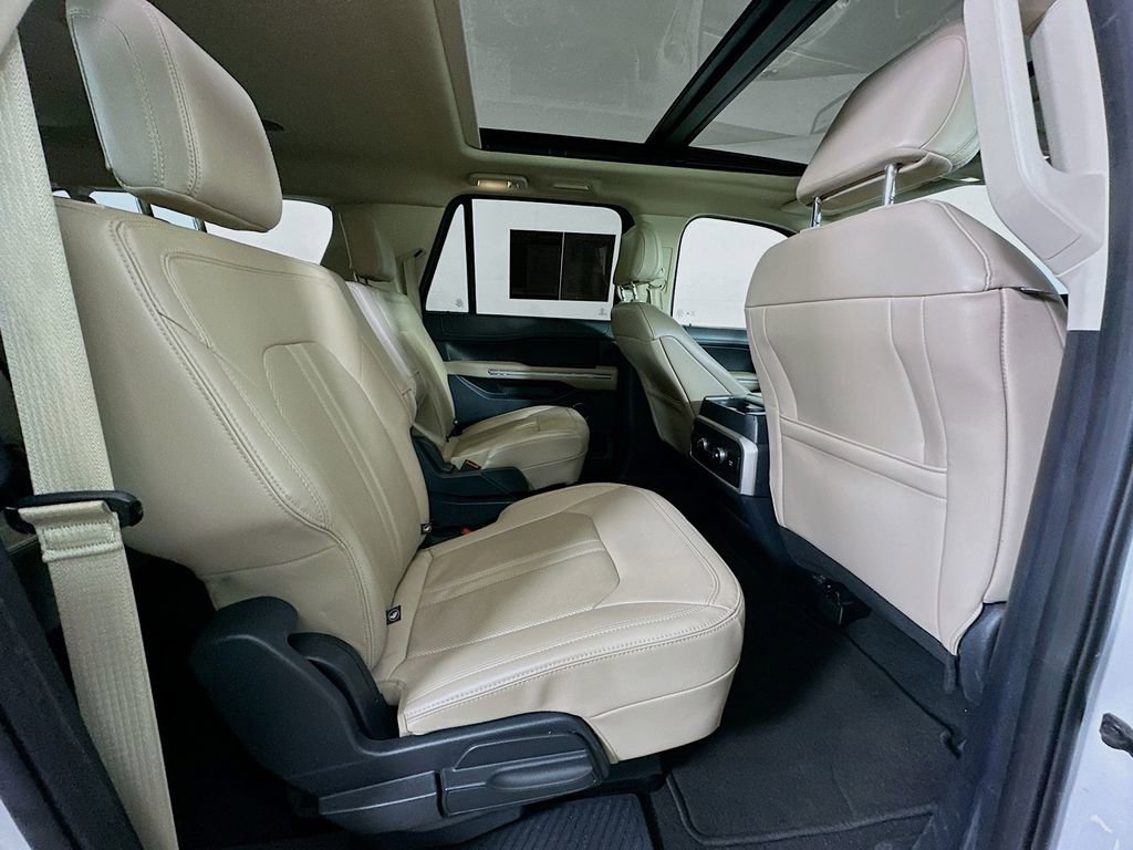 Used 2024 Ford Expedition Max Limited image 9