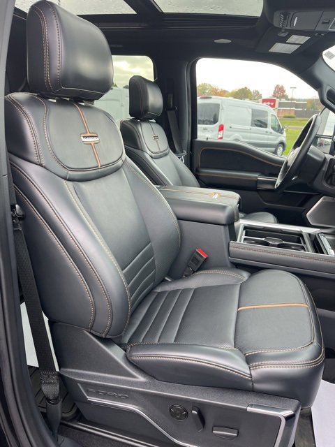 Used 2024 Ford F250 Platinum image 25